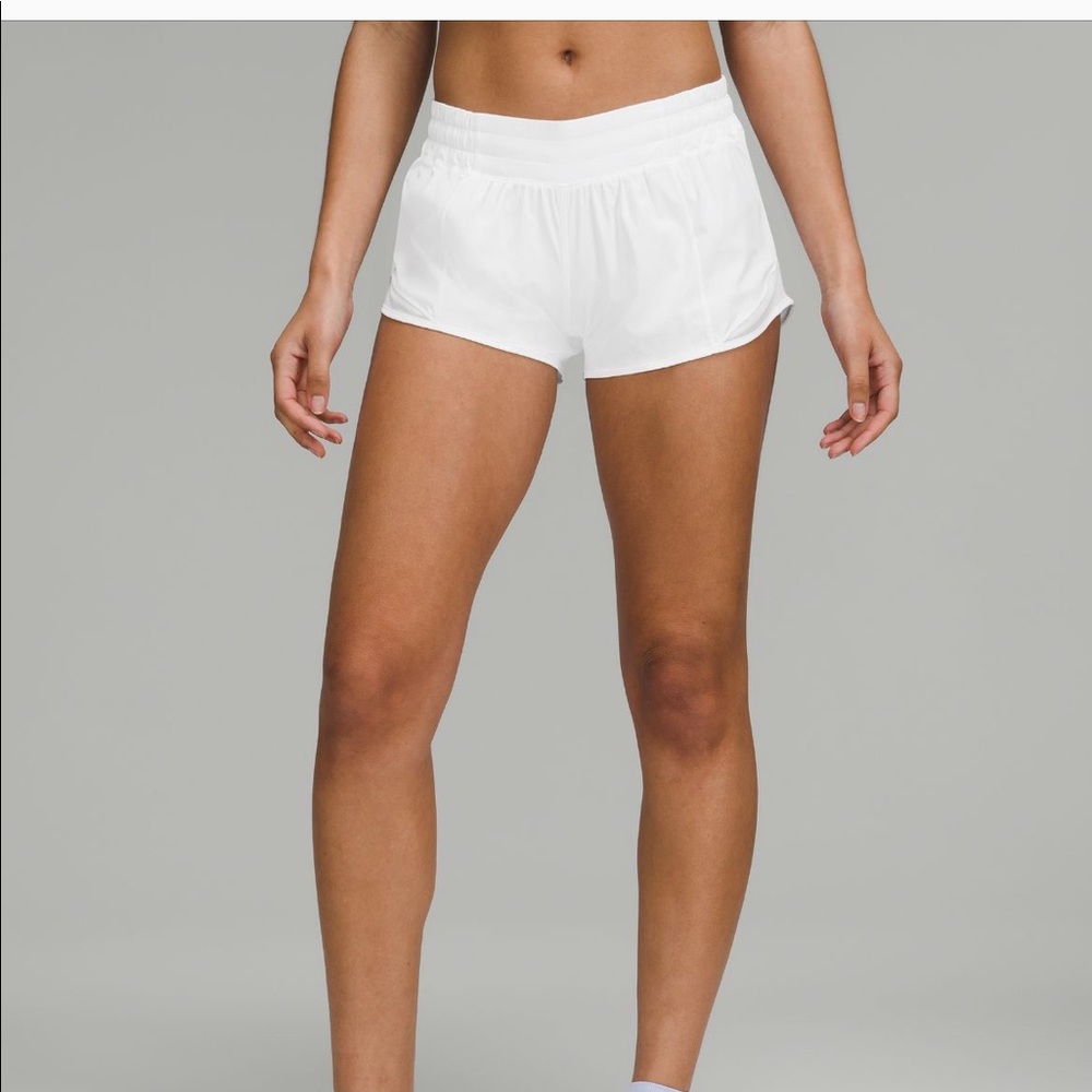 Lululemon Hotty Hot Short 2.5”